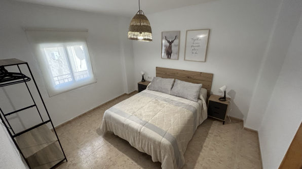 Habitación con cama doble